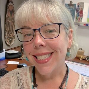 Meet your Posher, Tiffany